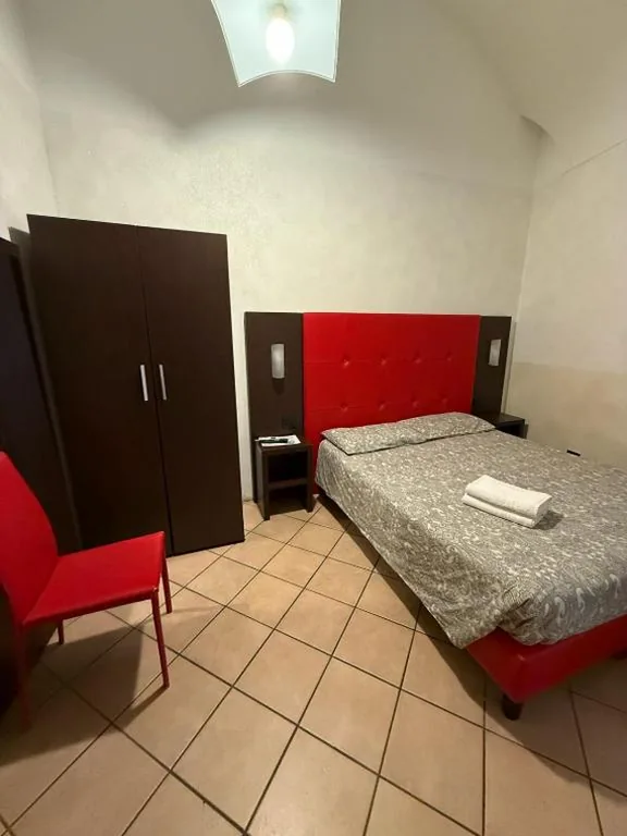 Double/Twin Room — Sakura Inn Sanremo