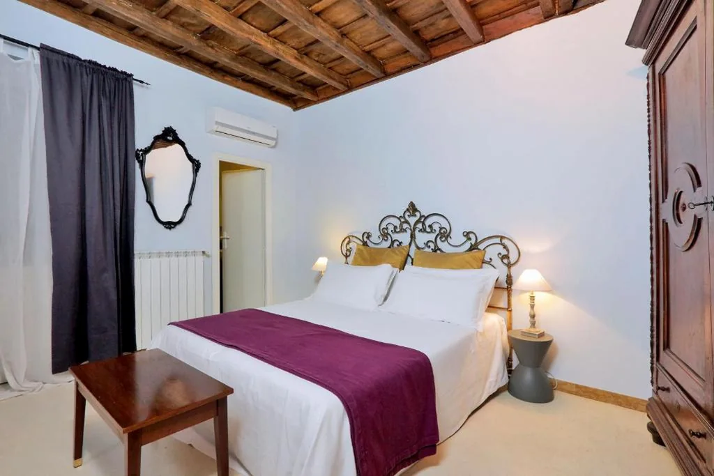 Camera Matrimoniale/Doppia con Letti Singoli — Sangallo Rooms – Residenze Romanae