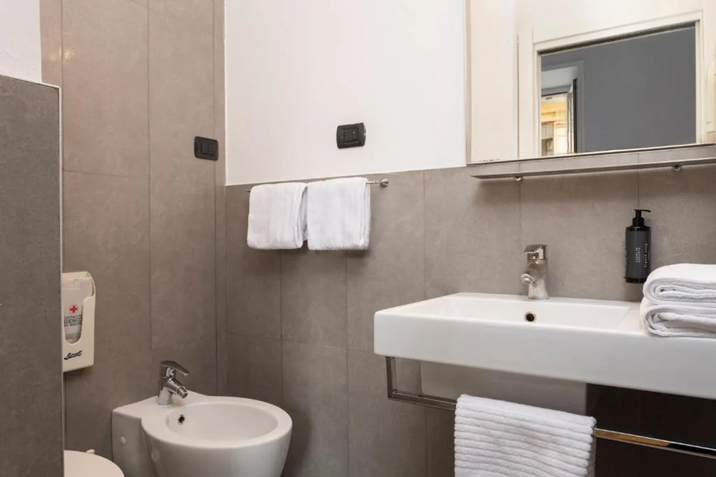 Double/Twin Room — Sky Blue Place Rome