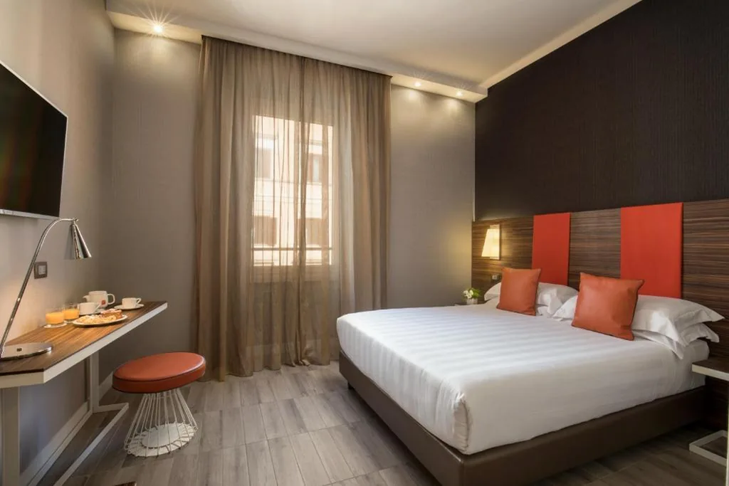 Double Room/Twin Room — The Republic