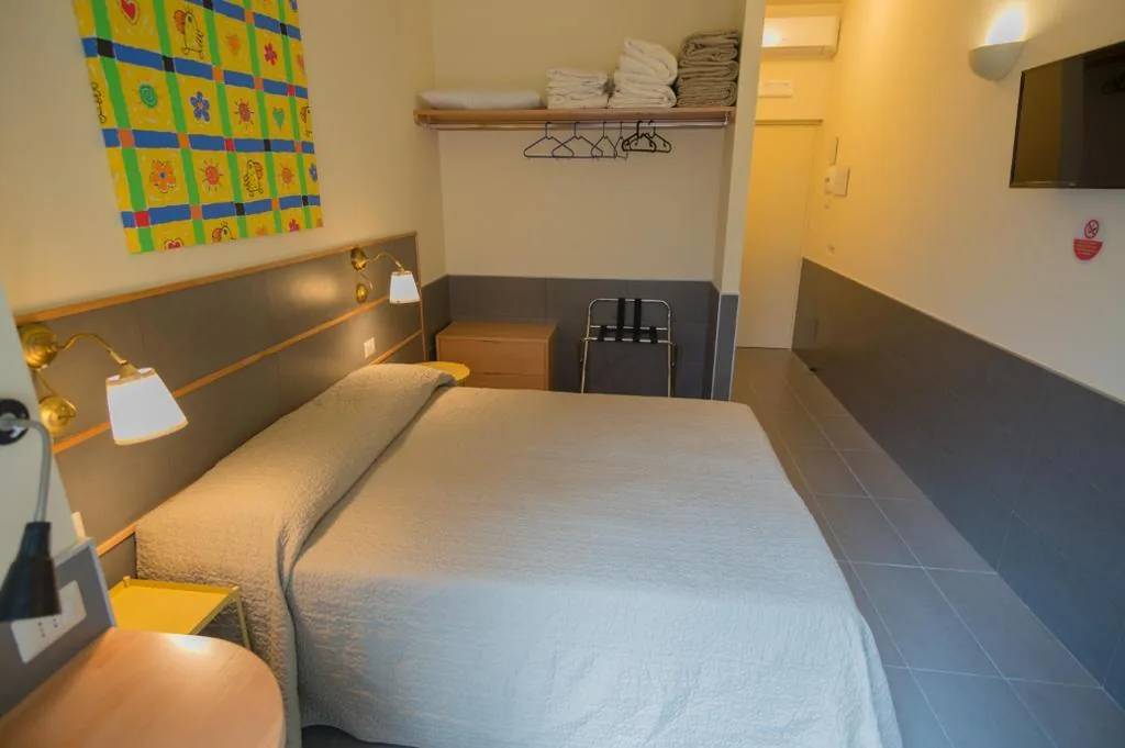 Double/Twin Room — tiaspettoaroma