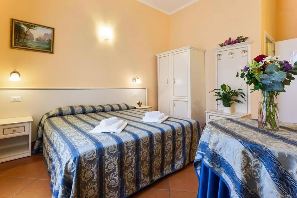 Double/Twin Room — Vatican Town