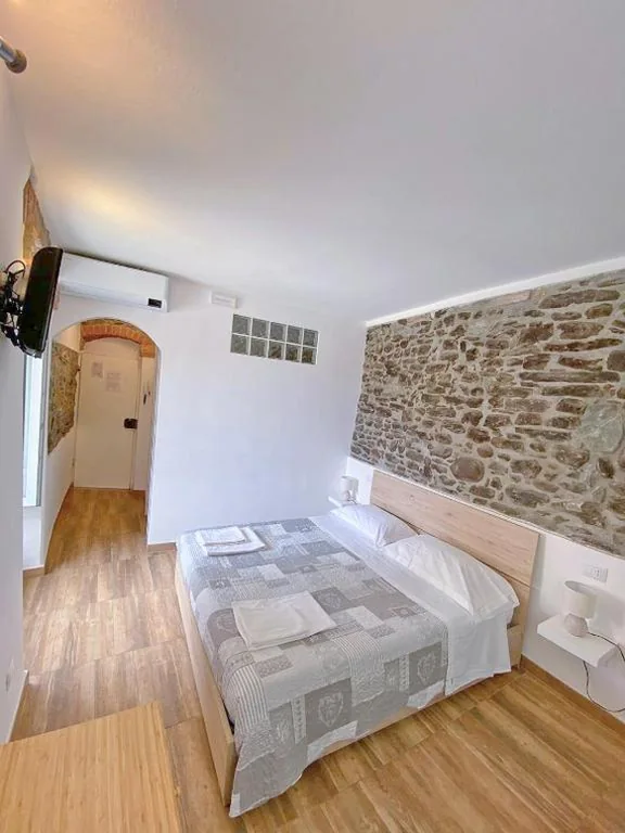 Camera Matrimoniale — Double room “Malvasia” – Casedirio