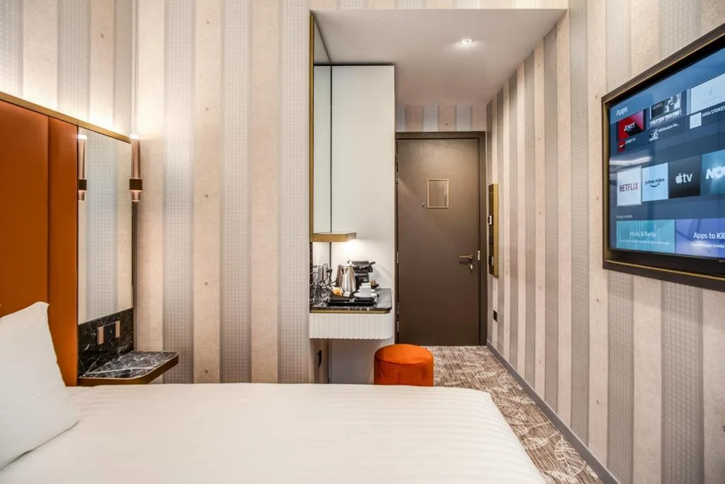 Economy Double Room — CC Palace Hotel