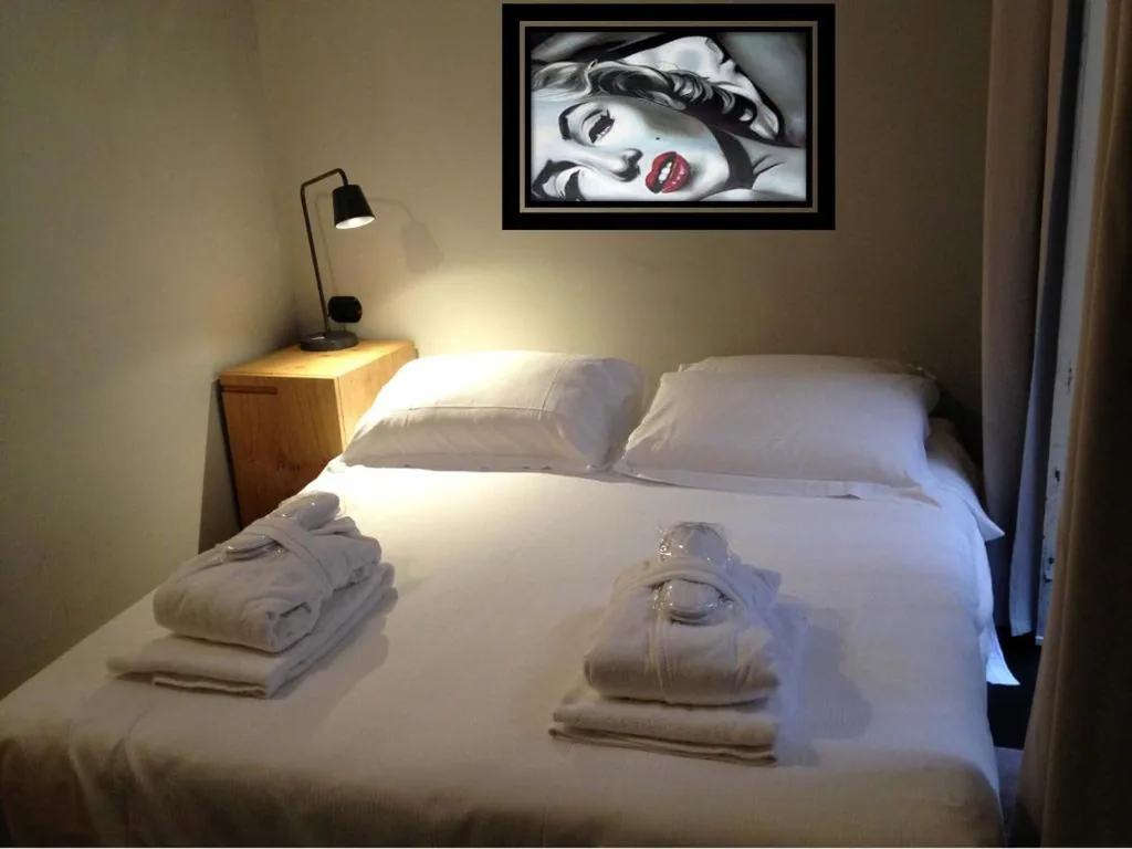 Economy Double Room with Courtyard View — Suite Art Navona