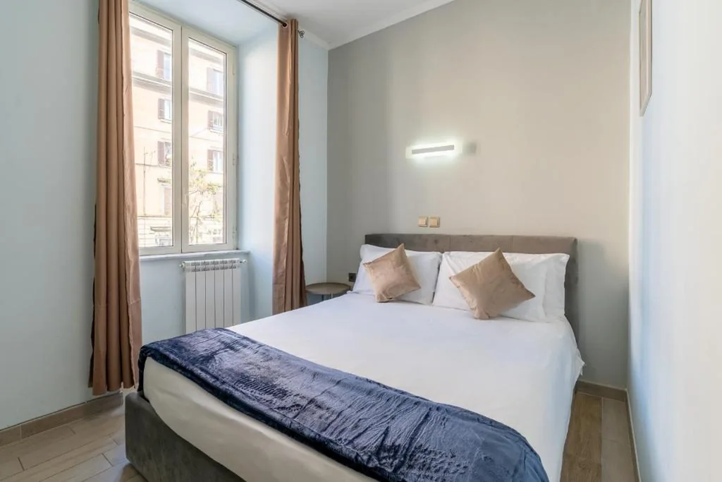 Economy Double Room — Giusi Rooms – Esquilino Harmony Guesthouse