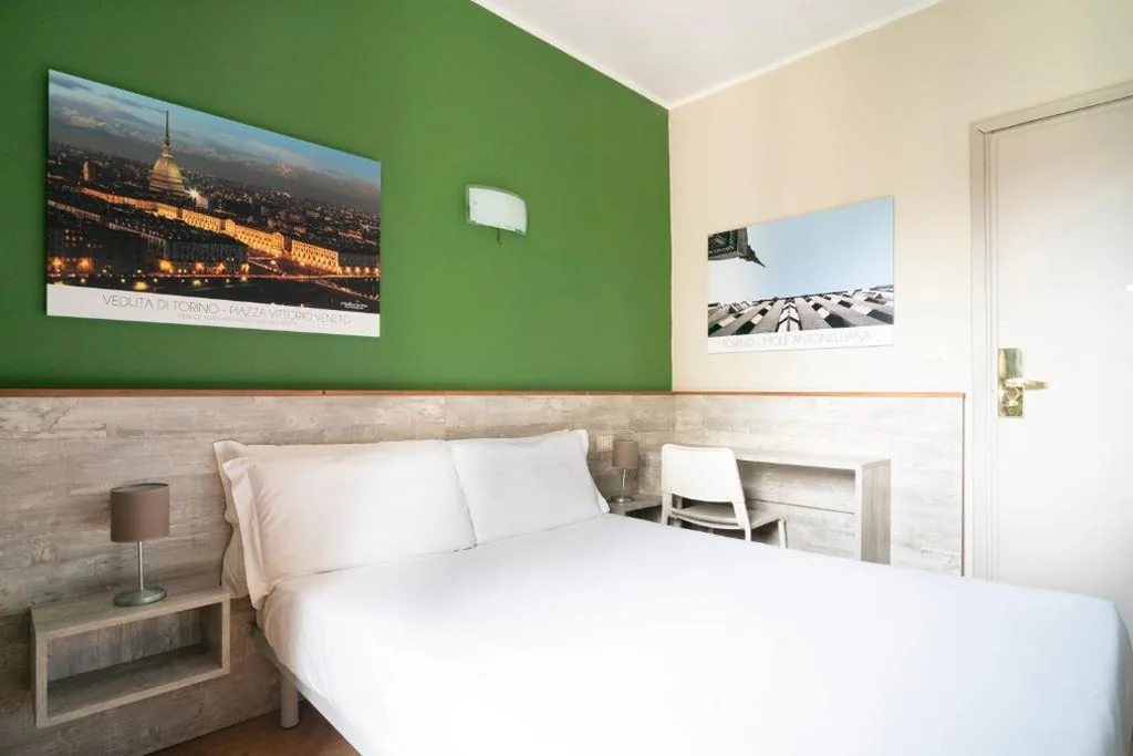 Camera Matrimoniale Economy — Hotel Astoria