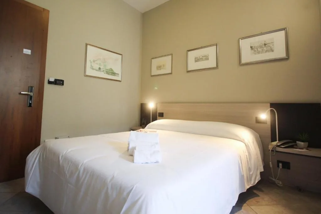 Economy Double Room — Hotel Gran Torino