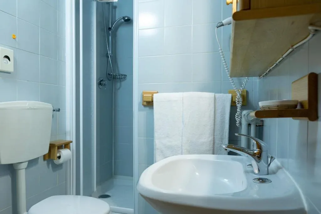 Economy Double Room — Hotel Meuble’ Joli