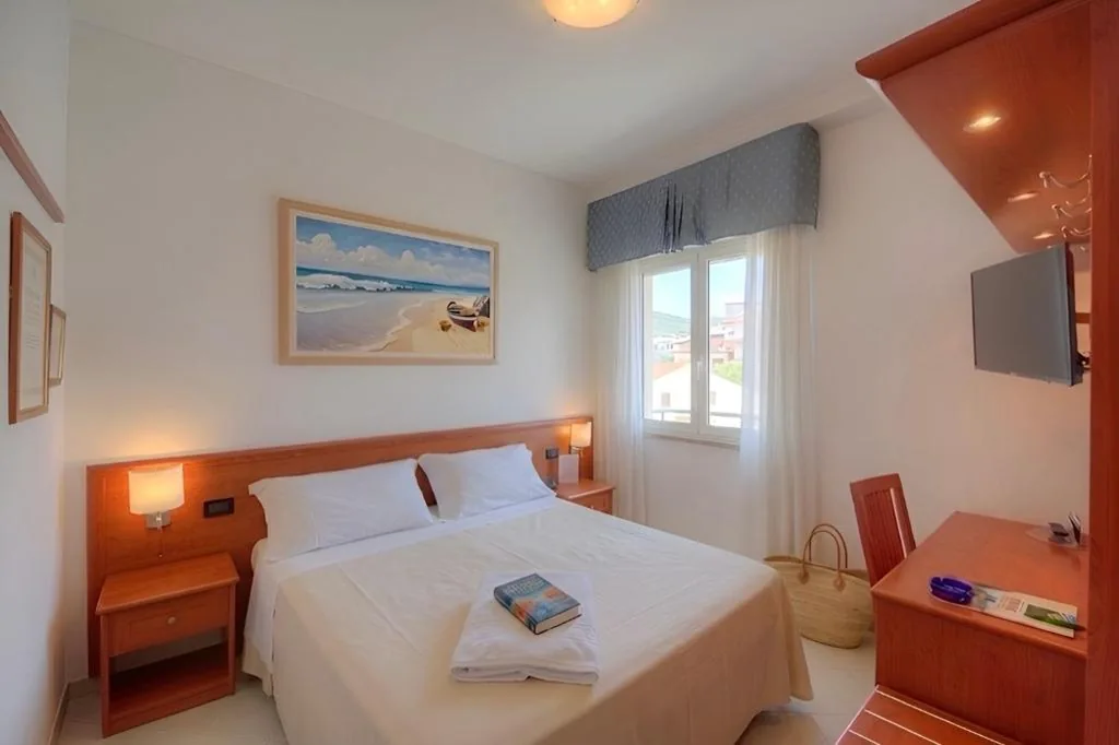 Economy Double Room — Hotel Noris