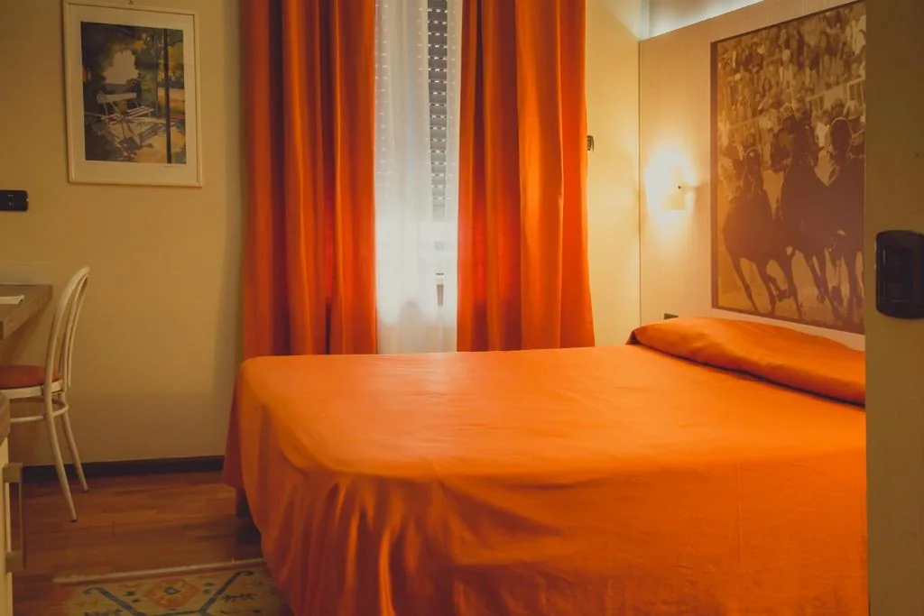 Economy Double Room — Hotel Rainero
