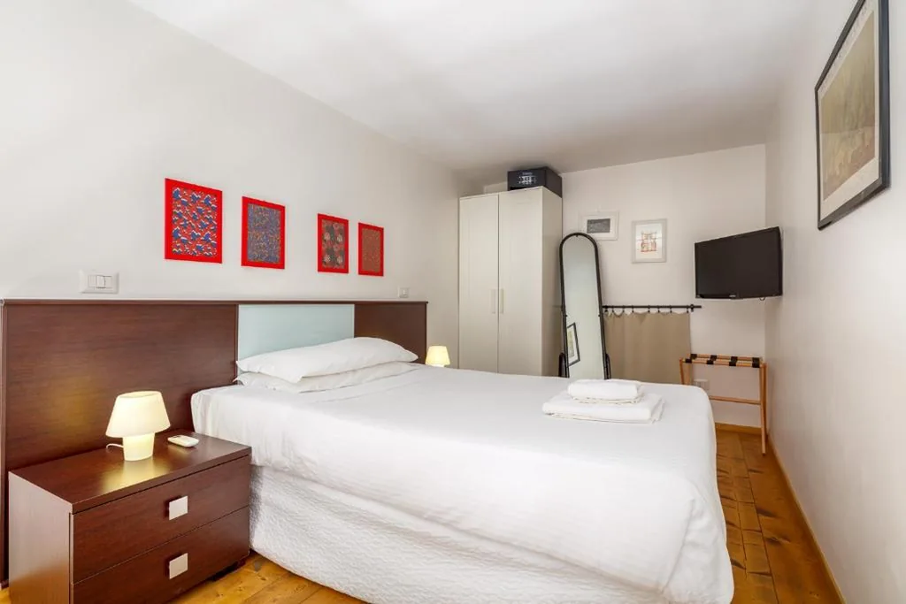 Camera Matrimoniale Economy — HT Residence Maximus