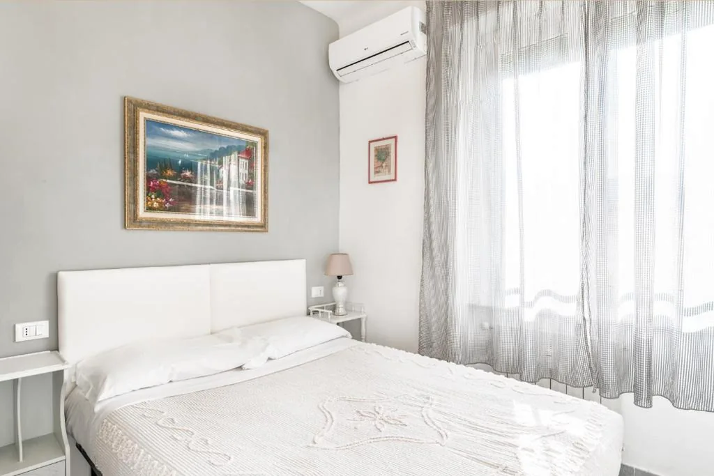 Camera Matrimoniale Economy — Lia Rooms 2