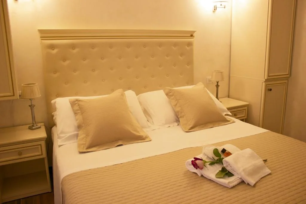 Economy Double Room — Locanda Navona
