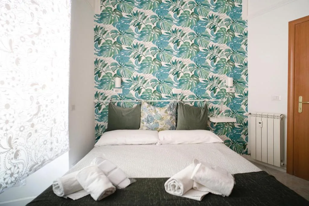 Economy Double Room — Merulana Star