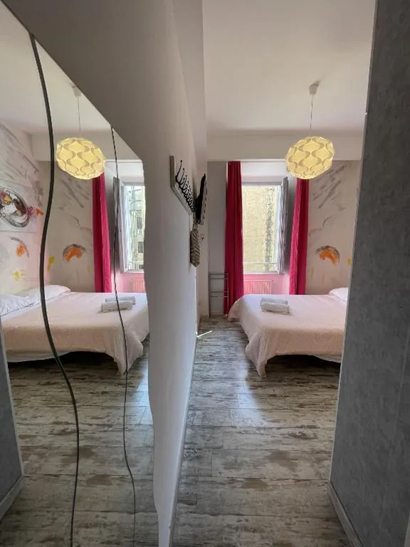 Camera Matrimoniale Economy — Moshi Moshi