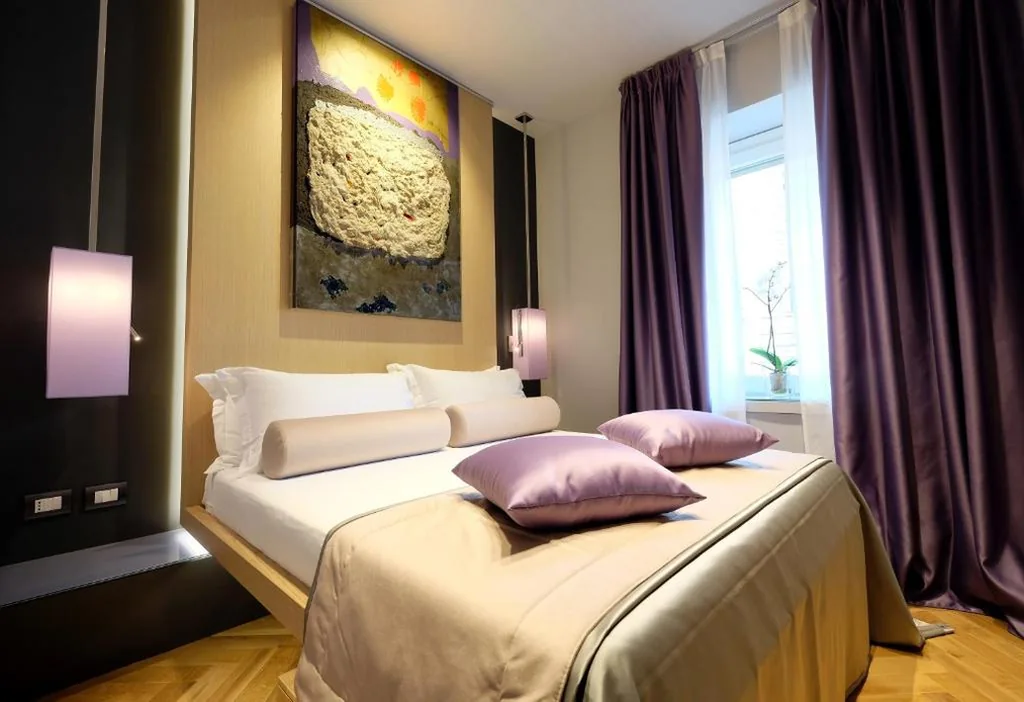 Economy Double Room — Navona Rooms