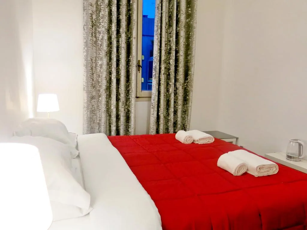 Camera Matrimoniale Economy — NIK Rooms