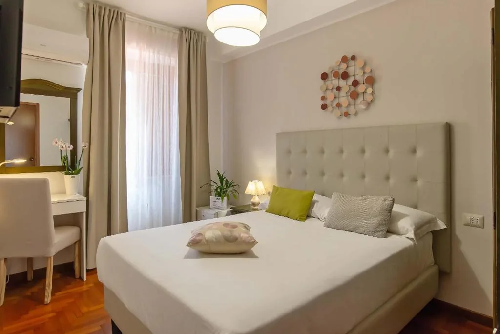 Economy Double Room — Plaza Rooms Ciampino