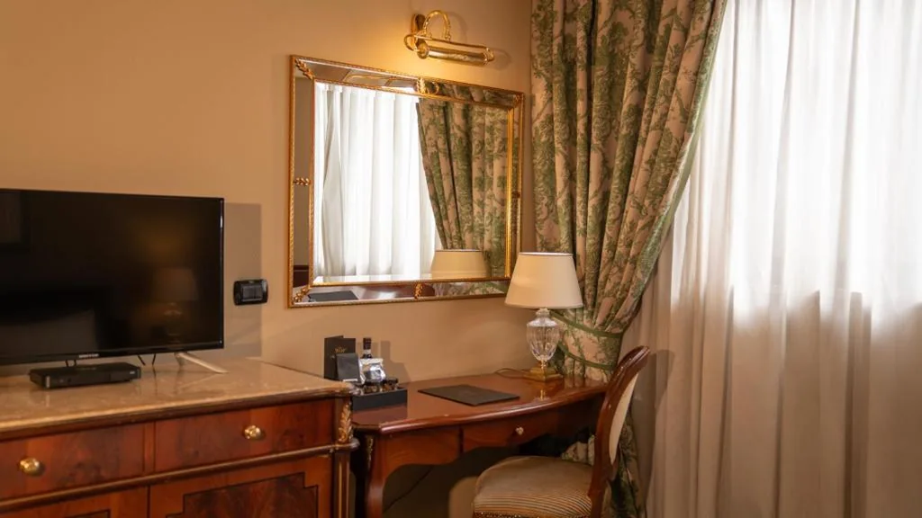 Economy Double Room — River Chateau Hotel