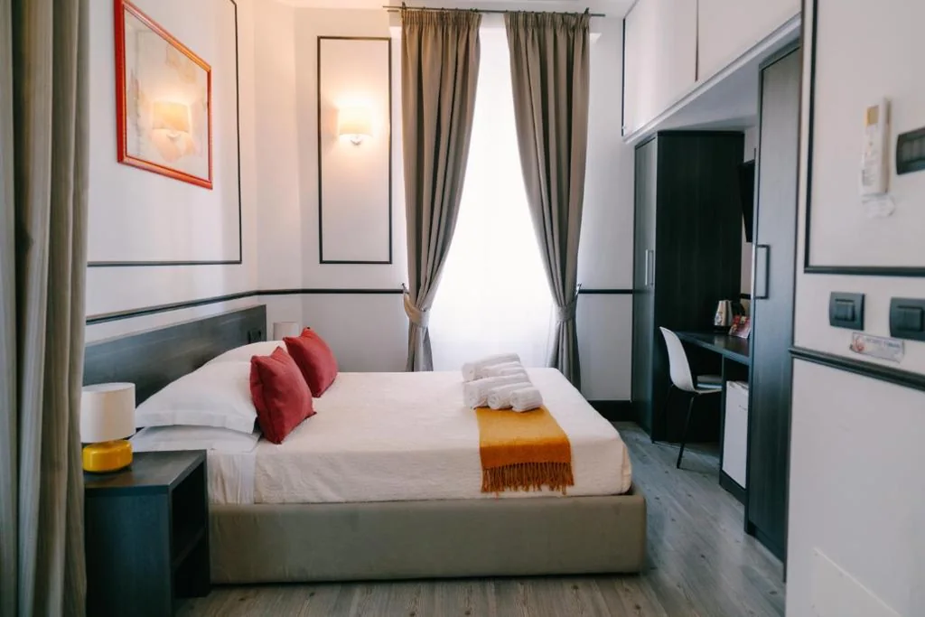 Economy Double Room — Royal Suite du Vatican