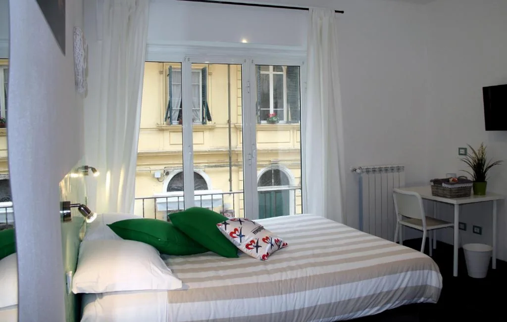Double Room — Elite 19