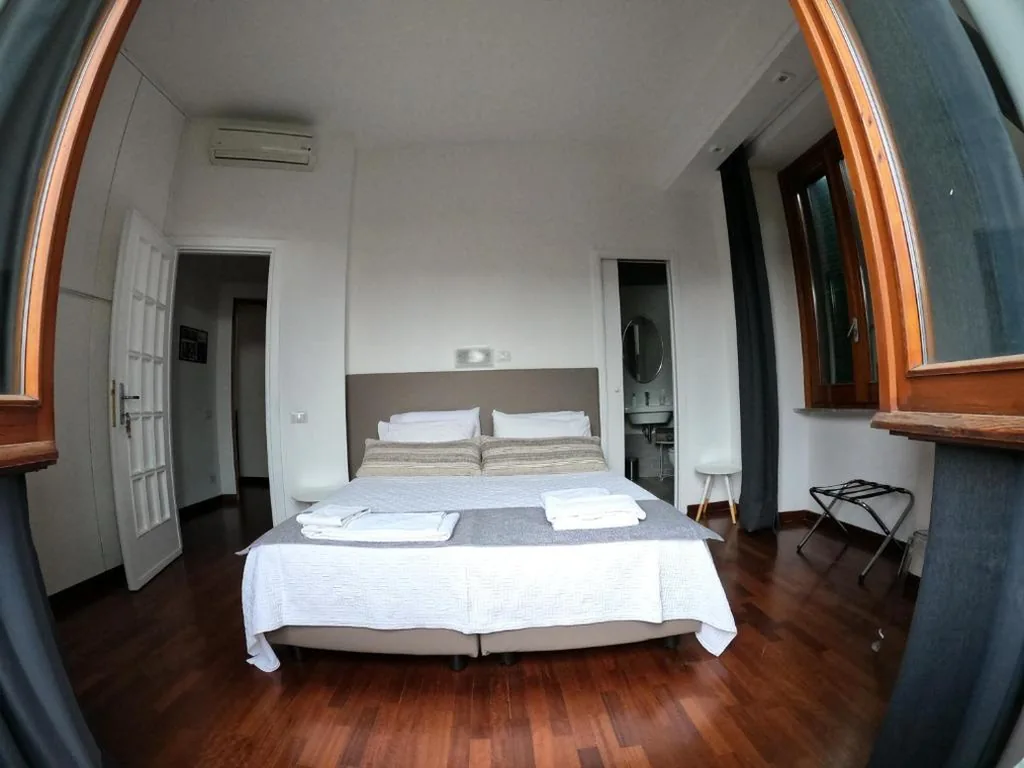 Camera Matrimoniale — EMI’s Guest House