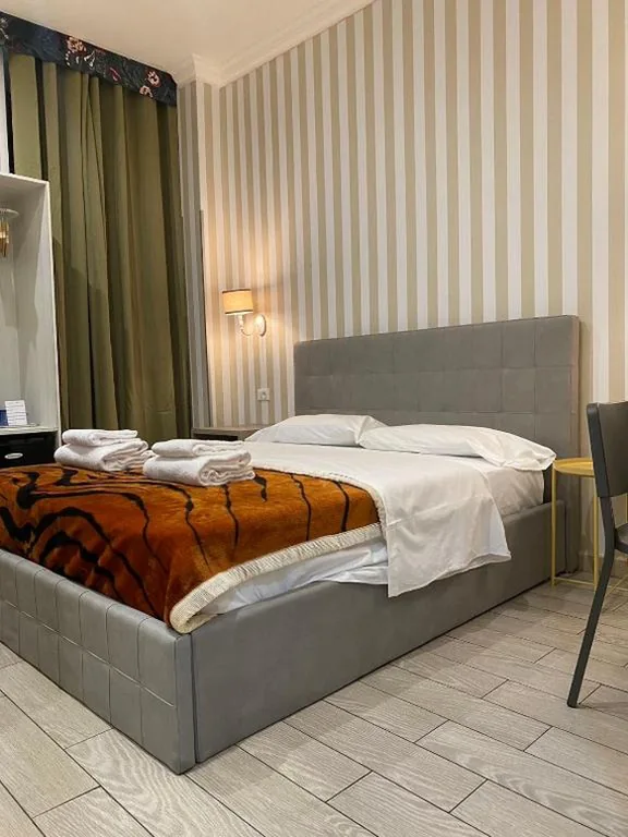 Double Room — fabio rooms 102