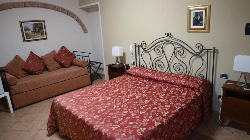 Camera Matrimoniale Familiare — La Regibussa – Hotel Ristorante