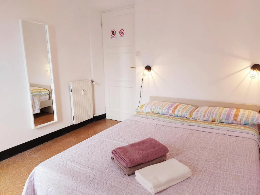Double Room — Genova Rooms Brignole D