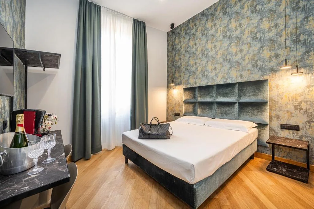 Double Room — Gracchi Vatican View
