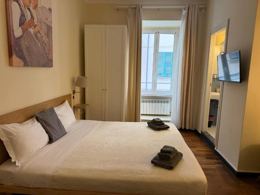 Camera Matrimoniale — Guest House City Center Fazio