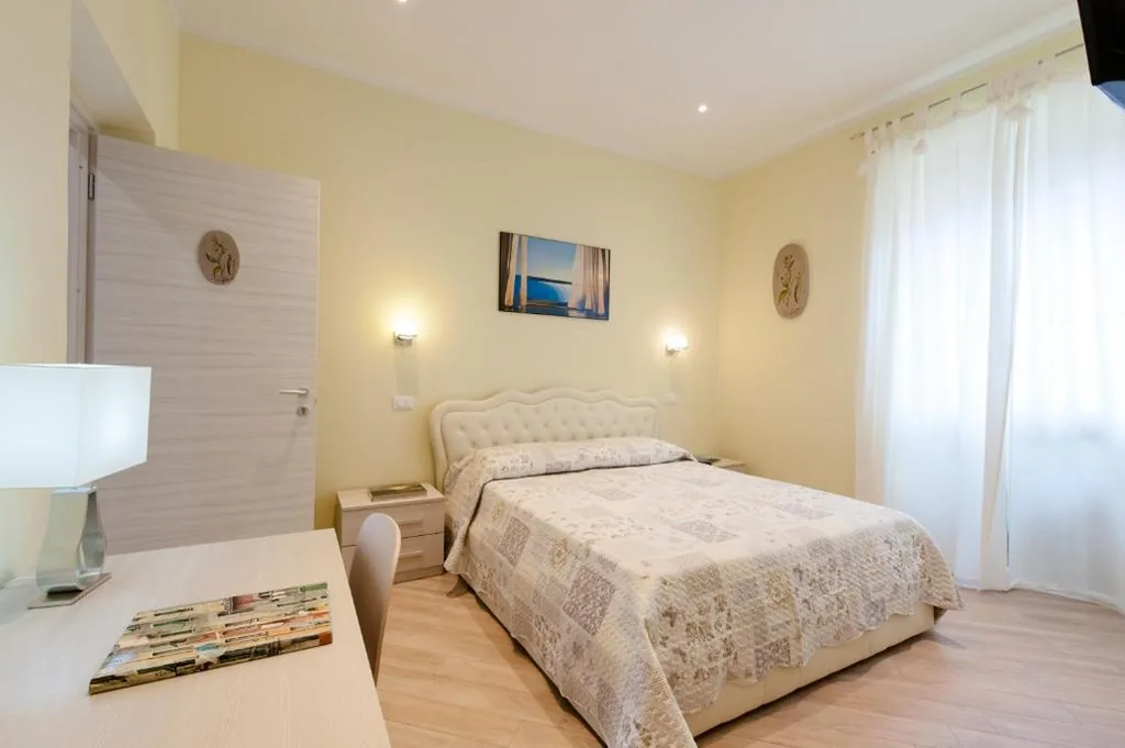 Camera Matrimoniale — Guest House Le Tre Spezie
