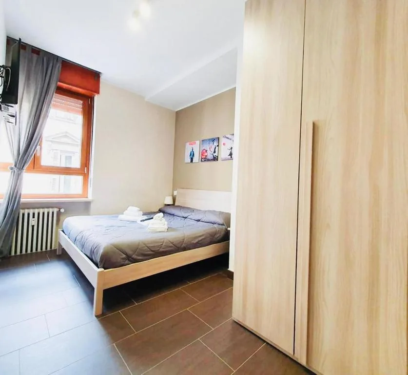 Double Room — HH Hermoso Housing ALESSANDRIA