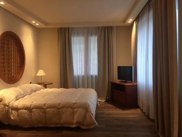 Double Room — Hostellerie Du Cheval Blanc