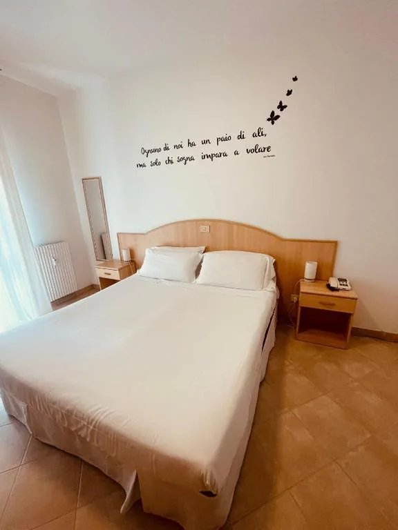 Camera Matrimoniale — Hotel Arcobaleno
