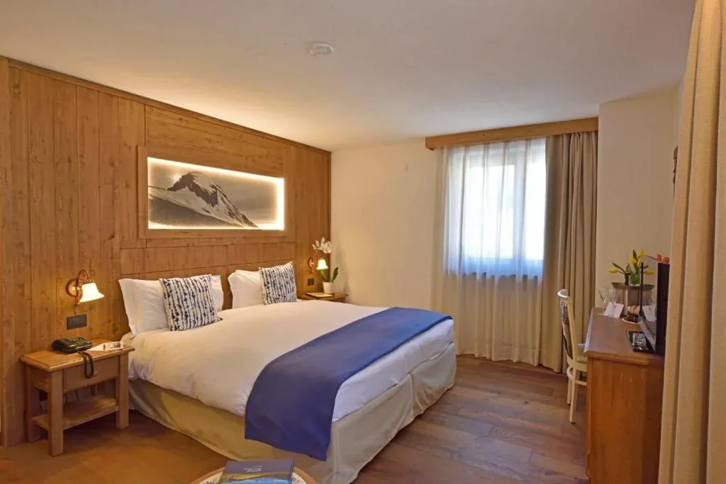 Double Room — Hotel Beau Sejour