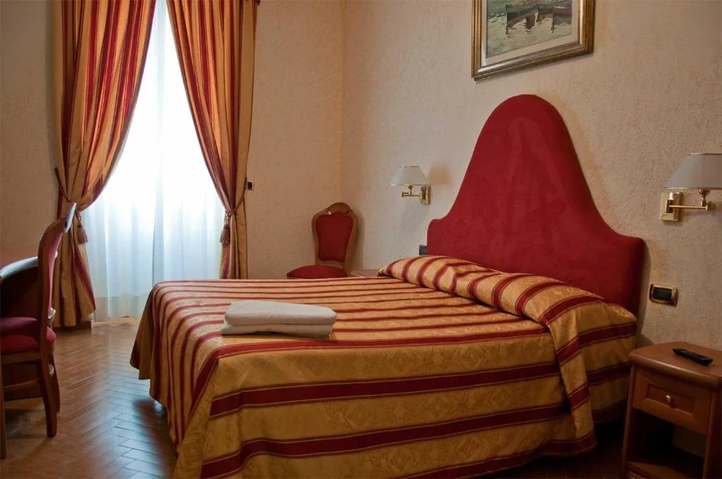 Camera Matrimoniale — Hotel Brignole