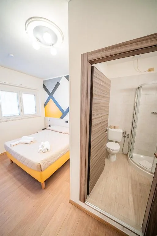 Double Room — Hotel Cairoli
