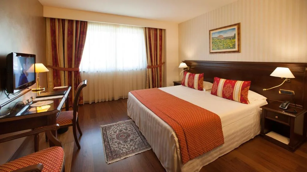 Double Room — Hotel Calissano