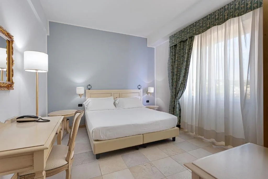 Camera Matrimoniale — Hotel Cavalluccio Marino