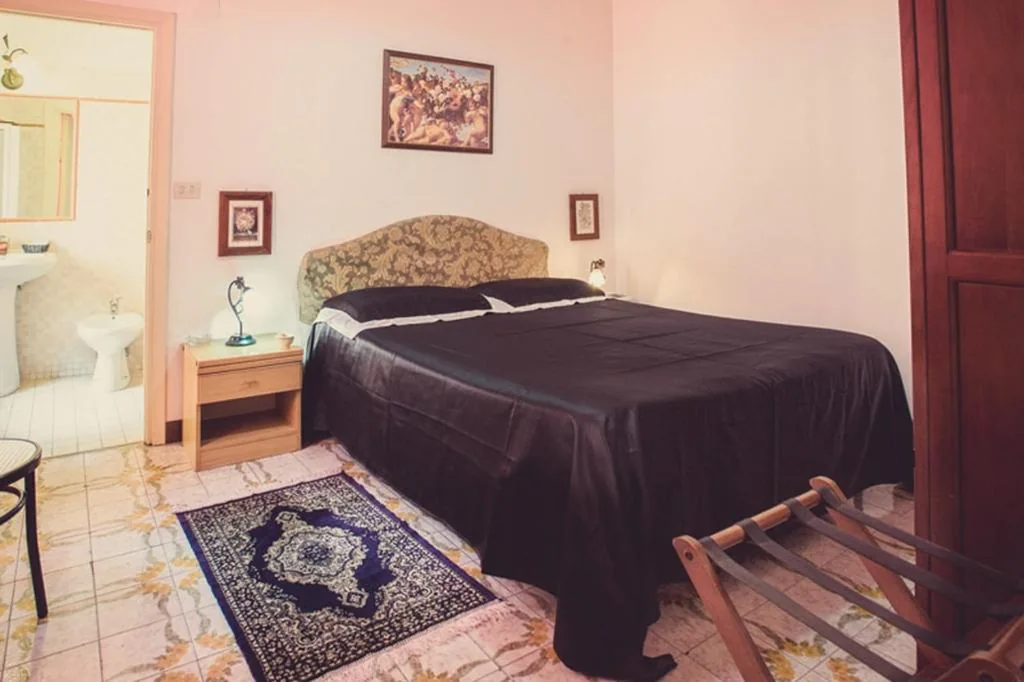 Camera Matrimoniale — Hotel Centrale