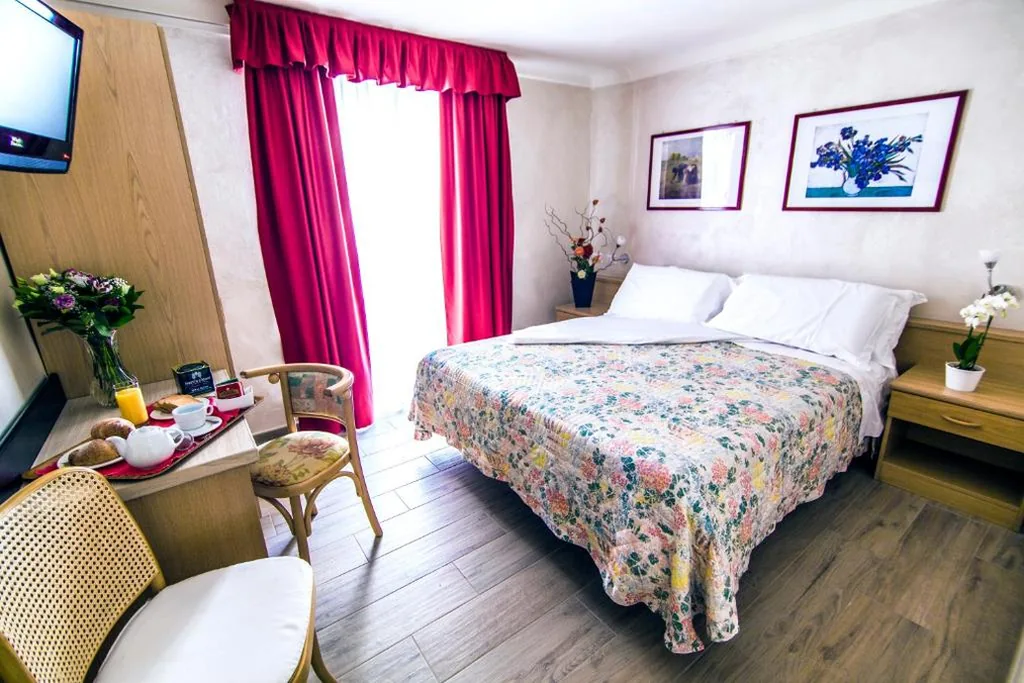 Double Room — Hotel Centro