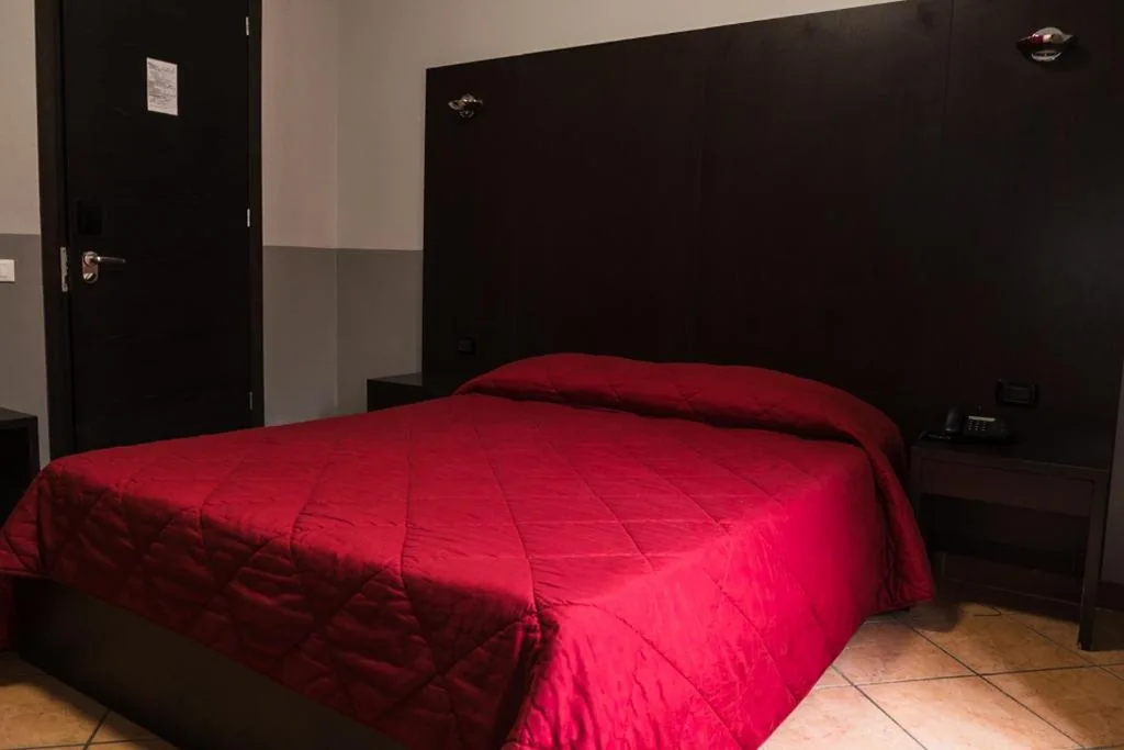 Double Room — Hotel d’Este