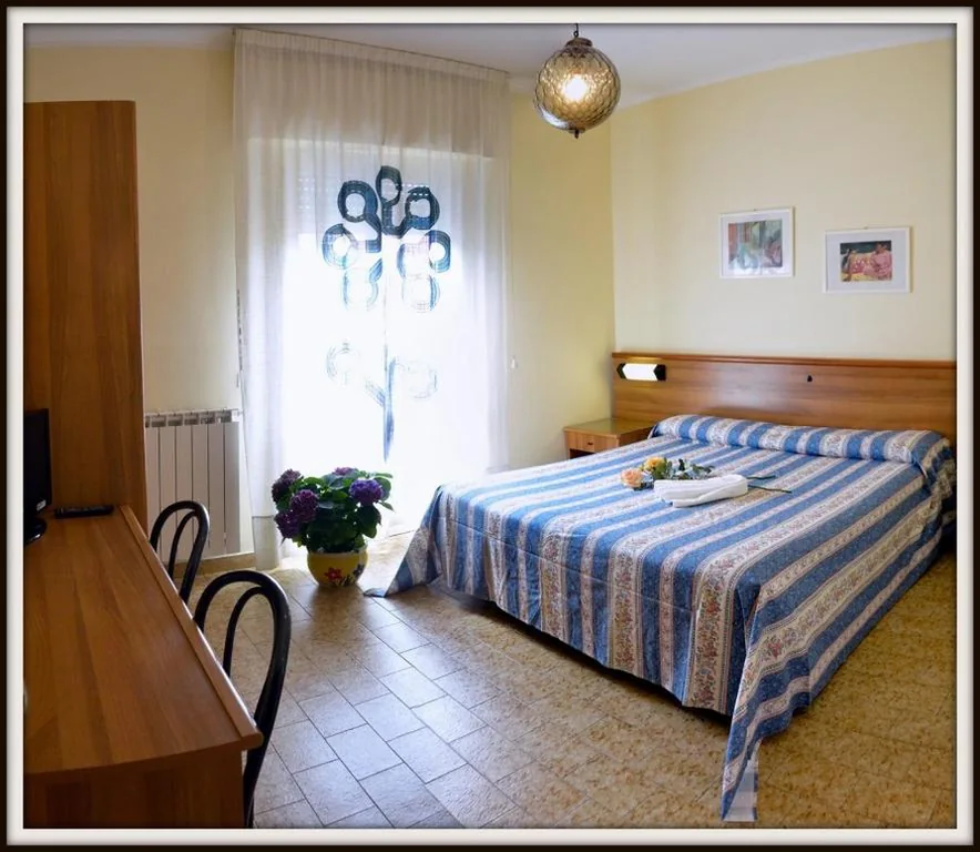 Camera Matrimoniale — Hotel Del Golfo