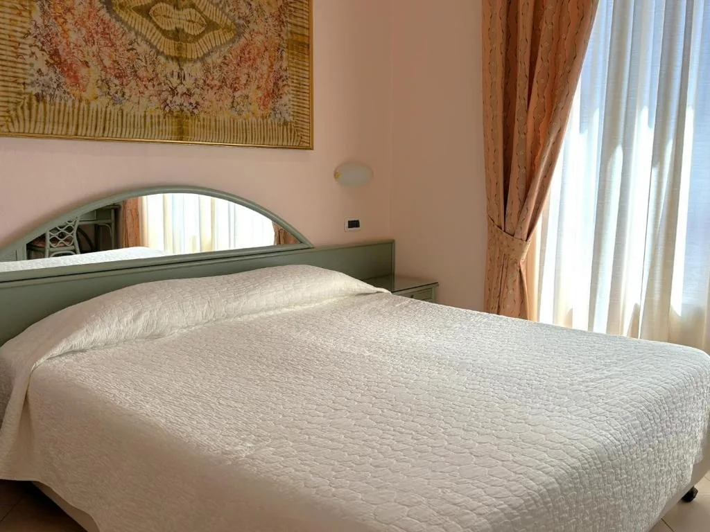 Double Room — Hotel Delle Rose