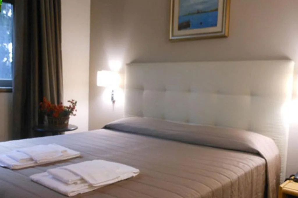 Double Room — Hotel Desiderio