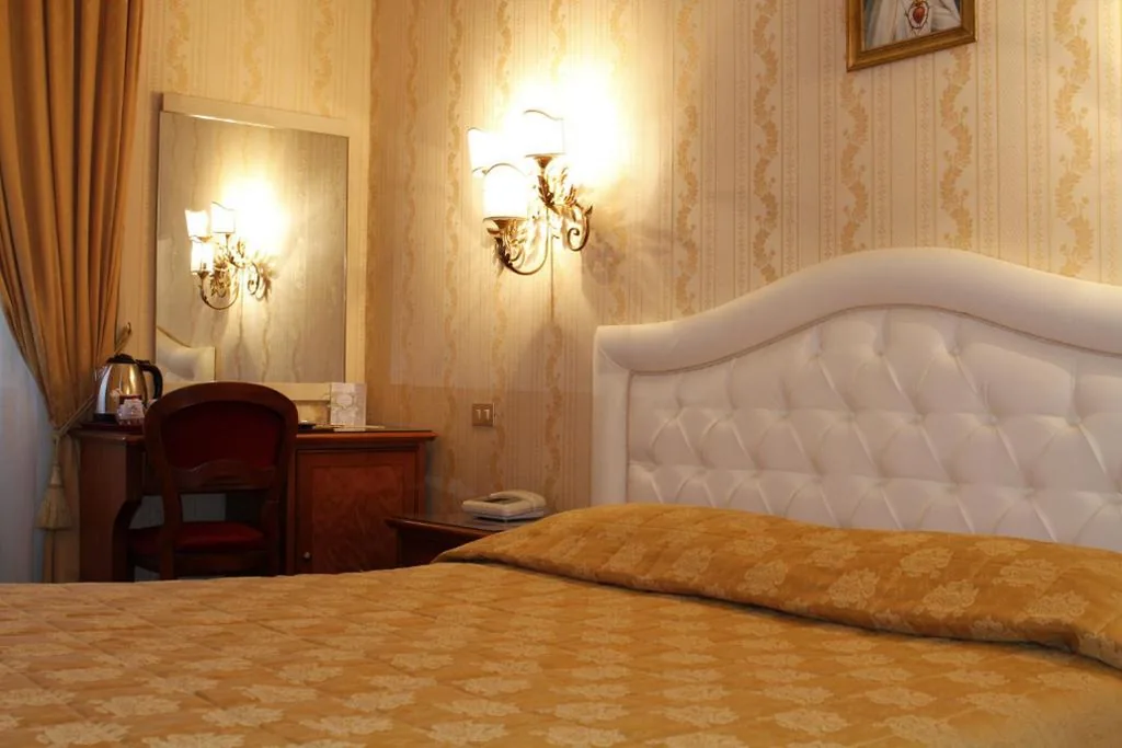Camera Matrimoniale — Hotel Eliseo