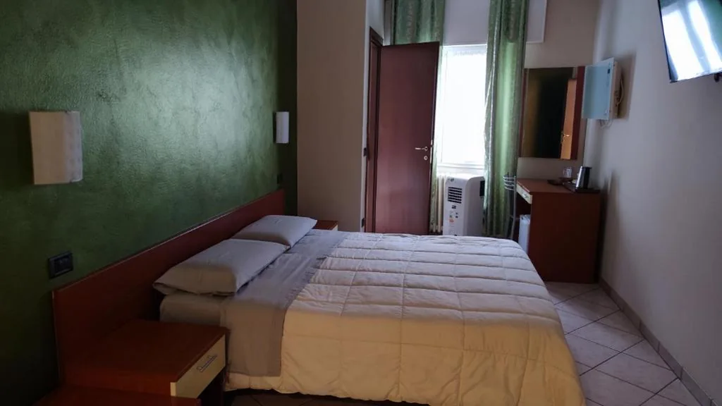 Double Room — Hotel Emiliana