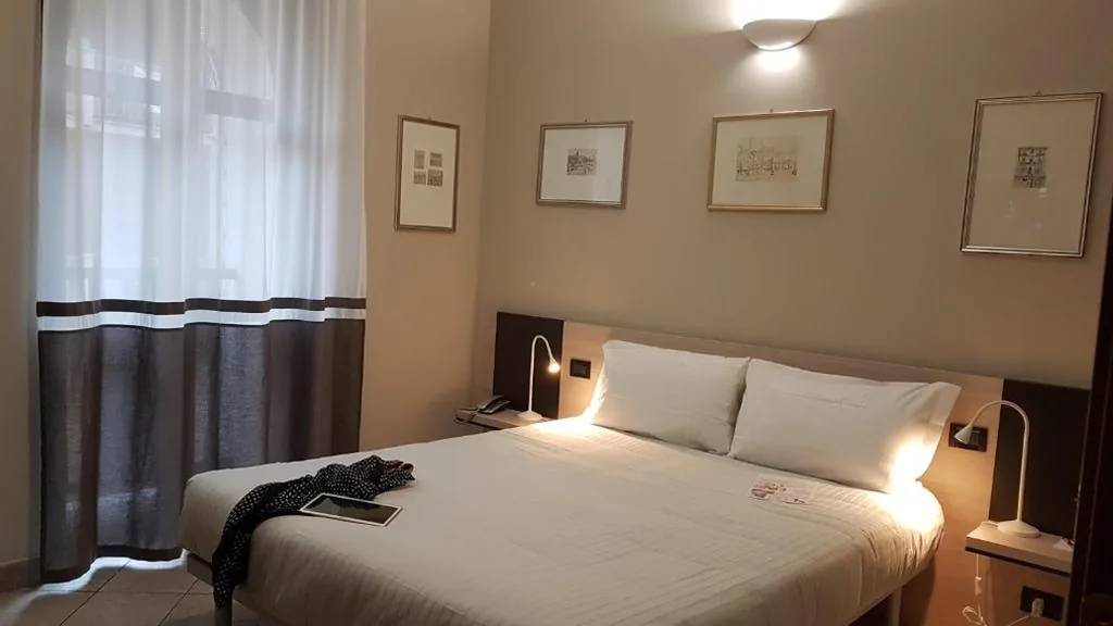 Double Room — Hotel Gran Torino